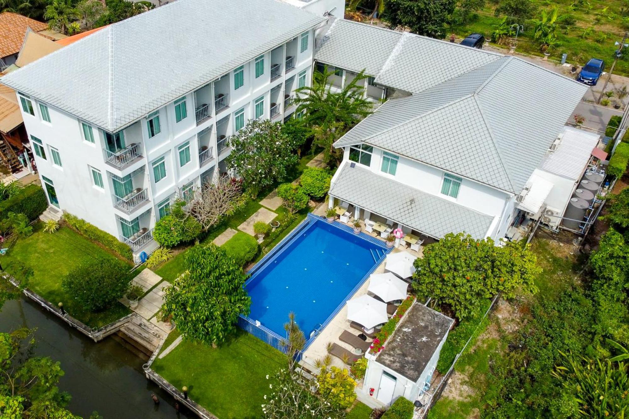 Villa Amphawa Exterior photo